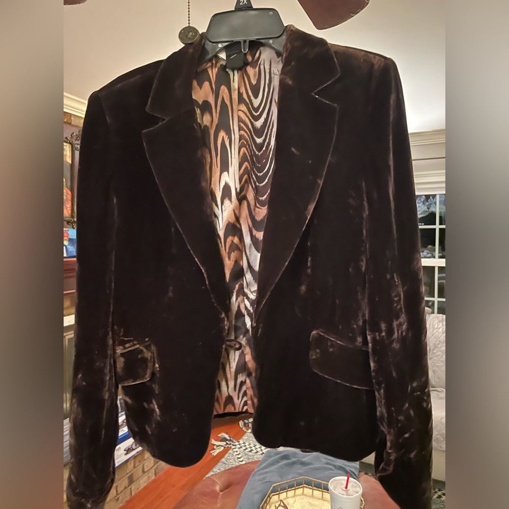 WDNY Brown Velvet Jacket With Animal Print  Silk Lining. Size 12